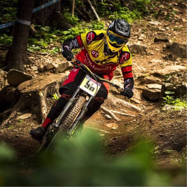 米兰电竞官网-挑战者面对恐惧，亚洲联赛烽火重燃(台海一旦开战有几国参战)