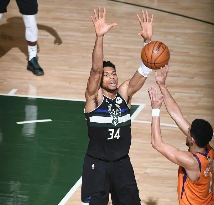 最后一战！欧洲国家足球团体赛冠军一决的简单介绍